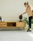 Meuble TV en bois de chêne MALMO | VESKOR