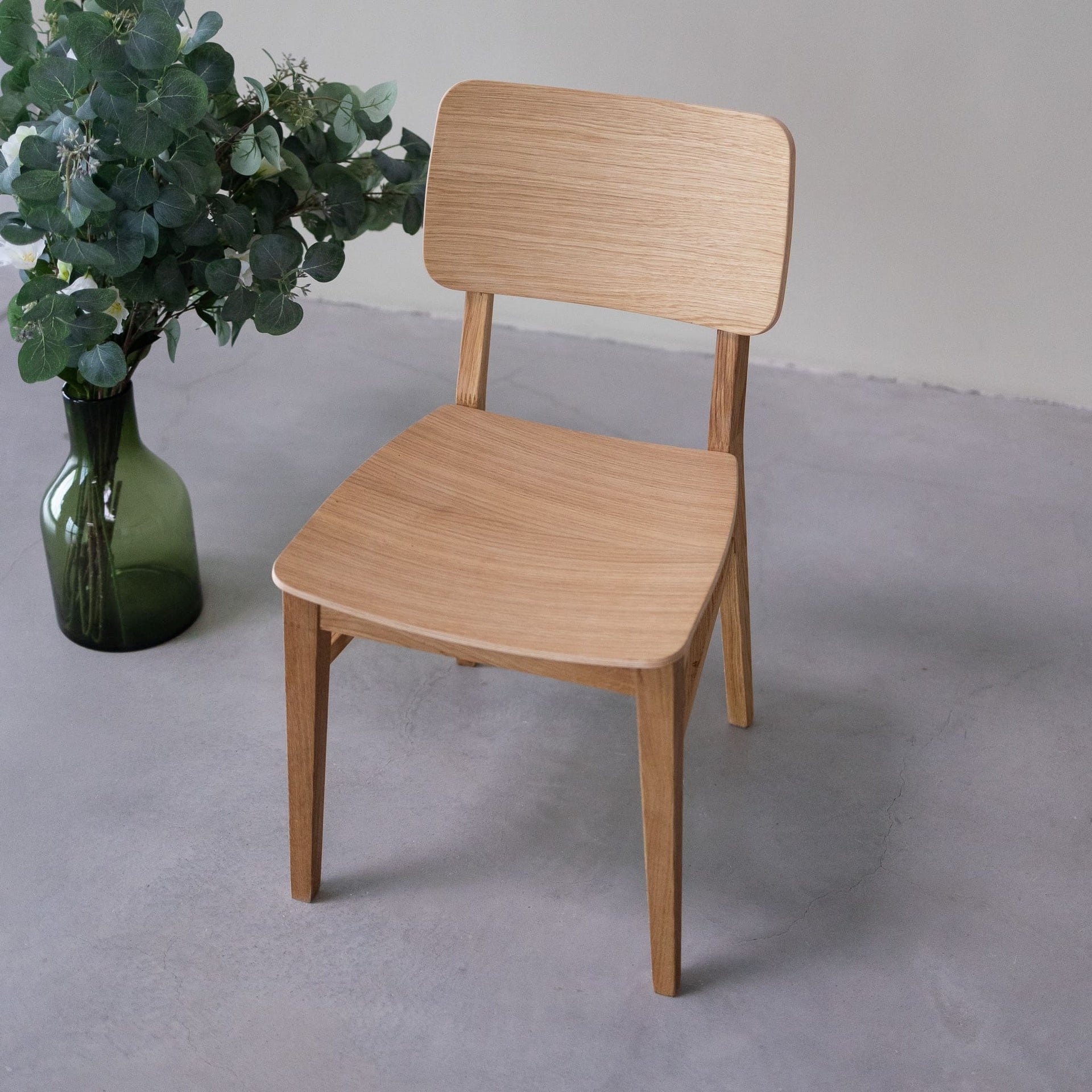 Lot de 2 ou 4 chaises de salle à manger en bois de chêne KODAMA | VESKOR