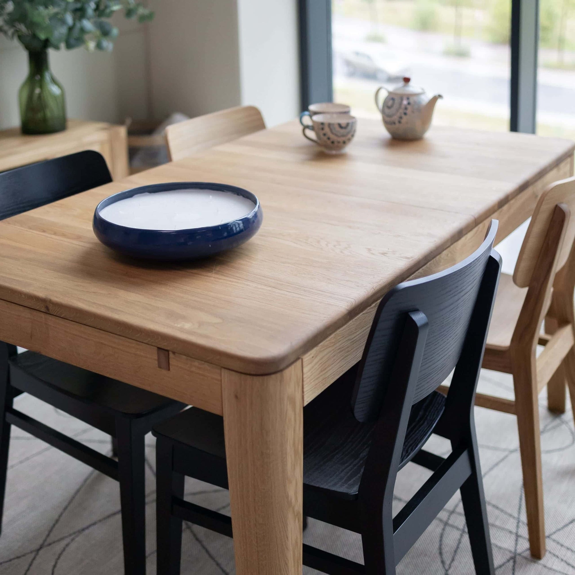 Table de salle à manger à rallonge en chêne massif KODAMA | VESKOR