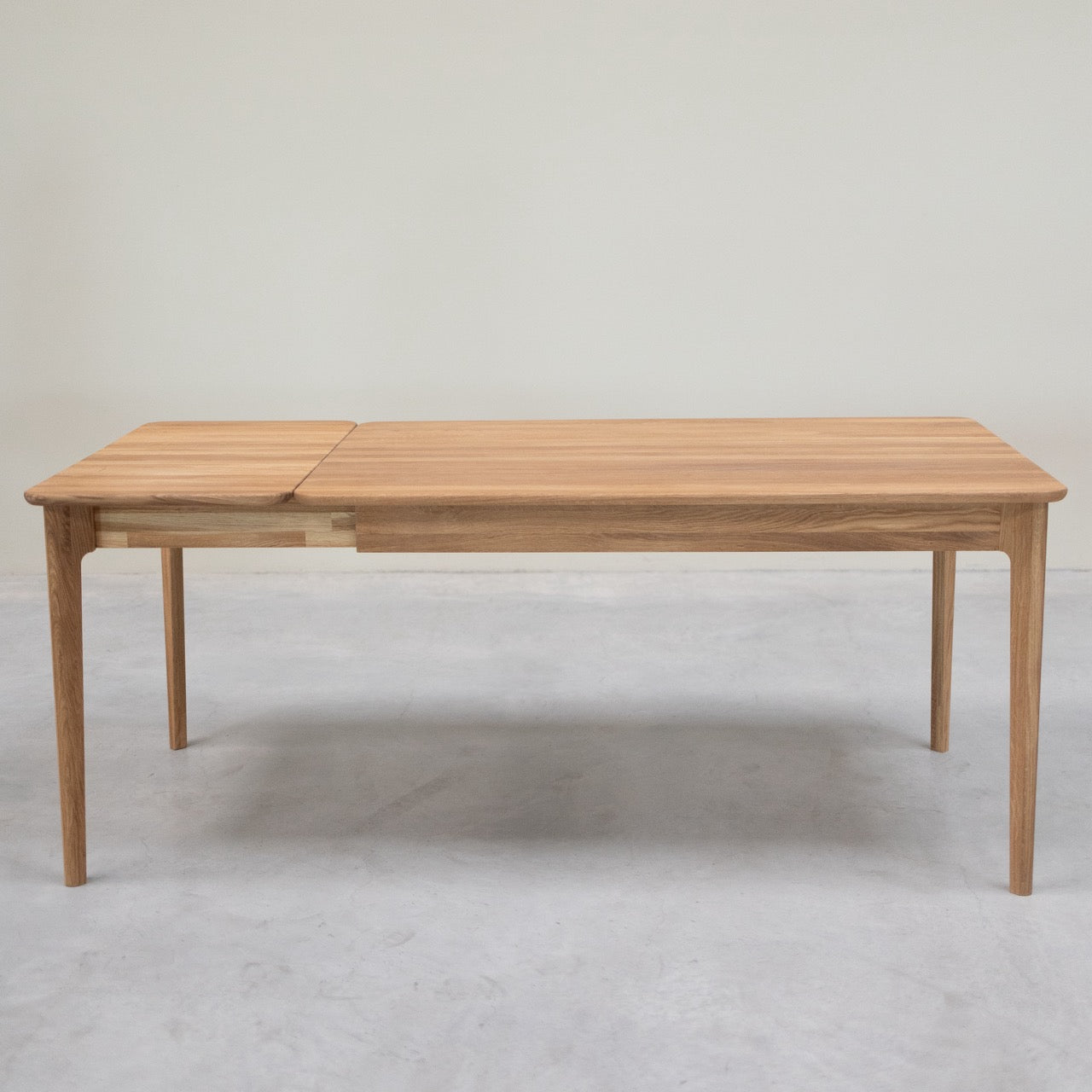 Table de salle à manger à rallonge en chêne massif ASTRID | VESKOR