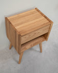 Table de chevet en chêne massif MALMO | VESKOR