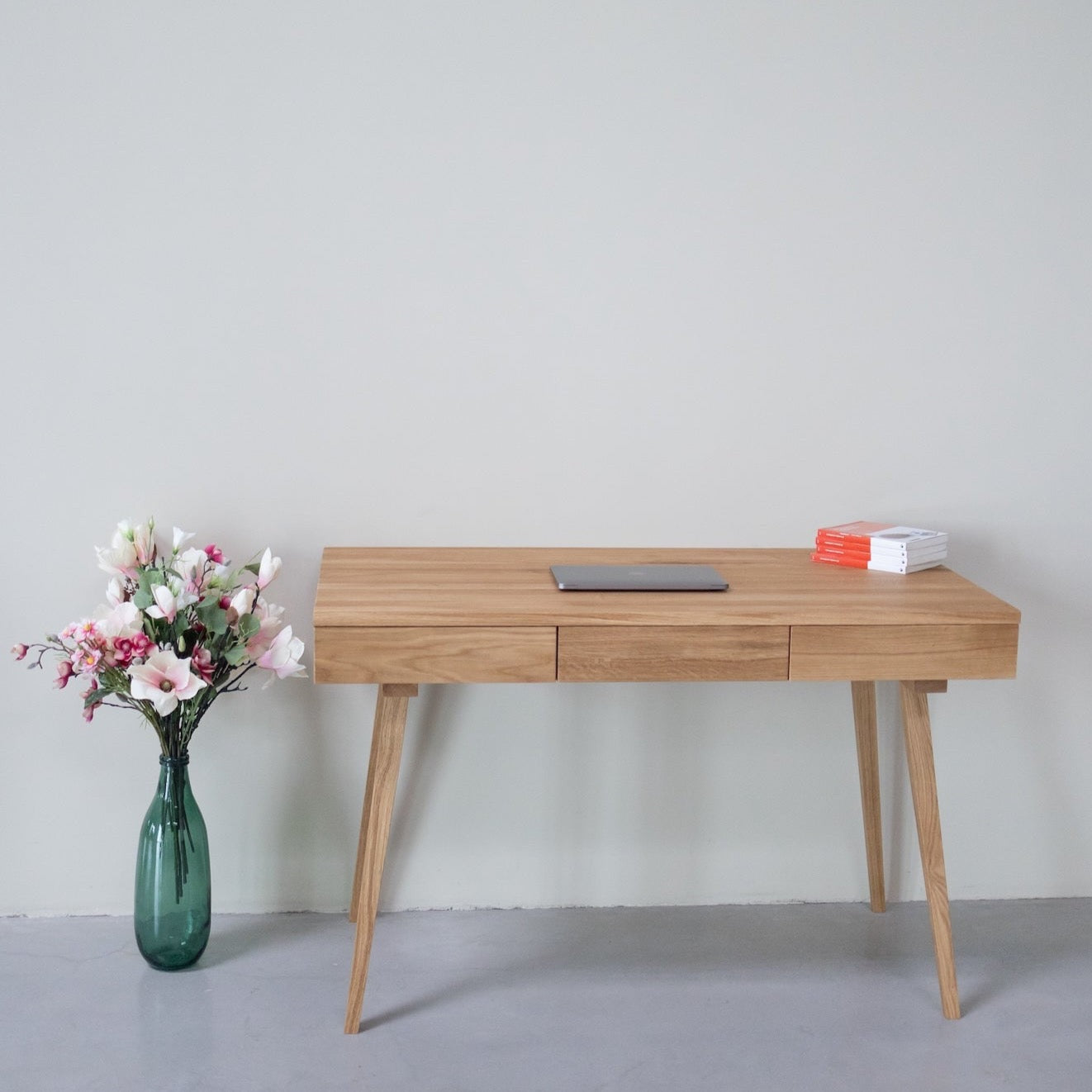 Table à écrire en chêne massif MALMO 1 | VESKOR