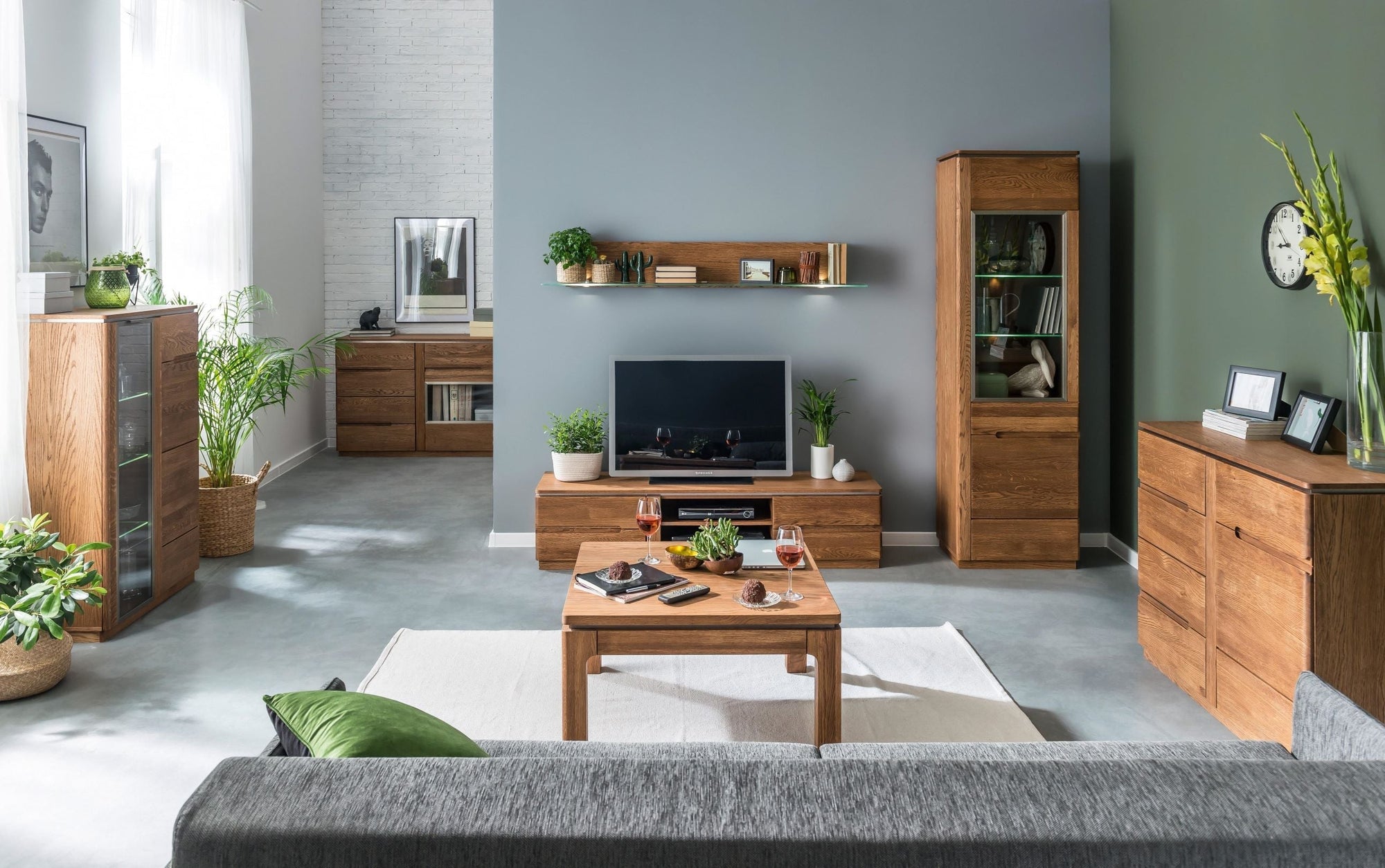 Vitrine en chêne MONTENEGRO 48 | LoftStory
