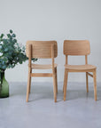Lot de 2 ou 4 chaises de salle à manger en bois de chêne KODAMA | VESKOR
